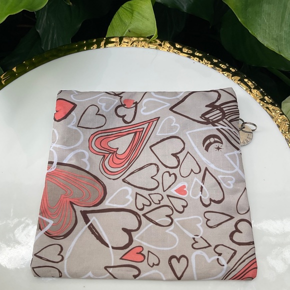 SportSac Small Heart ❤️ Pouch - Picture 2 of 5